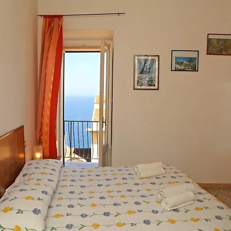 B&B Lupolciu E Calarina *