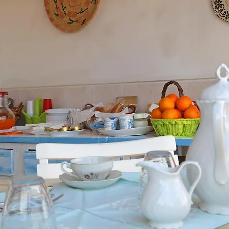 B&B Lupolciu E Calarina 카스텔사르도