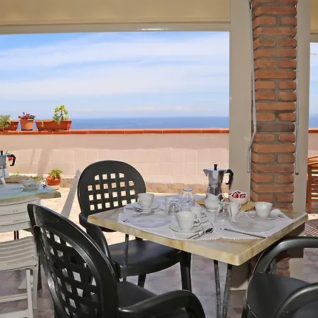 B&B Lupolciu E Calarina 카스텔사르도